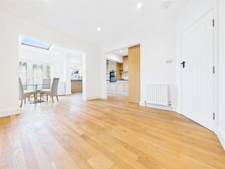 Carlisle Road, Hampton, TW12 - Photo 4