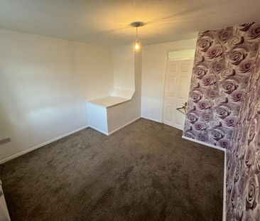 2 bedroom maisonette to rent - Photo 3