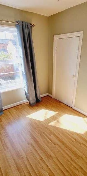 High Street, Rushden, Northants, NN10 - Photo 1