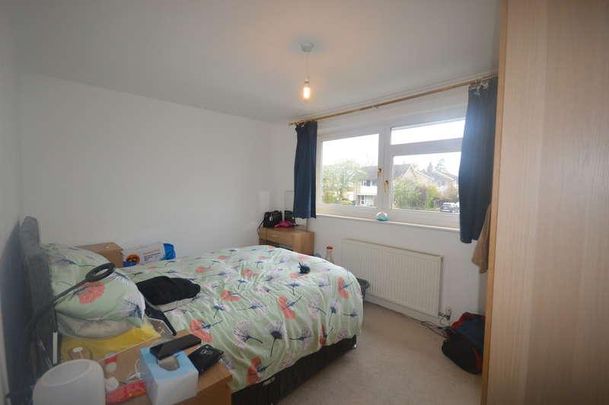 The Avenue, Worcester, KT4 - Photo 1