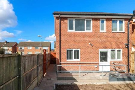 Ipswich Crescent, Birmingham, B42 - Photo 3