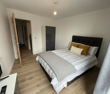 1 Bed Flat, Bridgewater Point, M5 - Photo 4