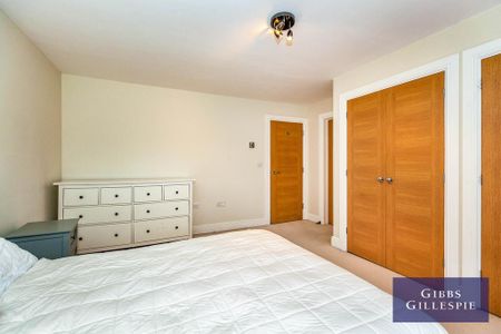 4 bedroom terraced house to rent - Photo 4