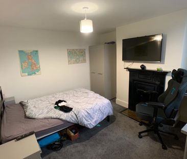 Mill Lane, Heworth - P10049 - Photo 2