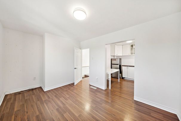 For Lease - 681 Scarlett Road Unit# Upper Level, Toronto, Ontario - Photo 1
