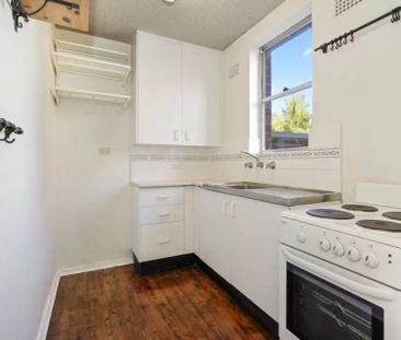 6/1 Fabos Place, Croydon Park - Photo 1