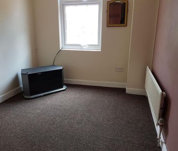 3 bedroom apartment to rent - Photo 6