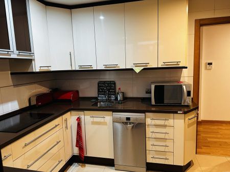 Málaga, Andalusia 29010 - Photo 4