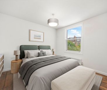 Napier Road, NW10, London - Photo 2