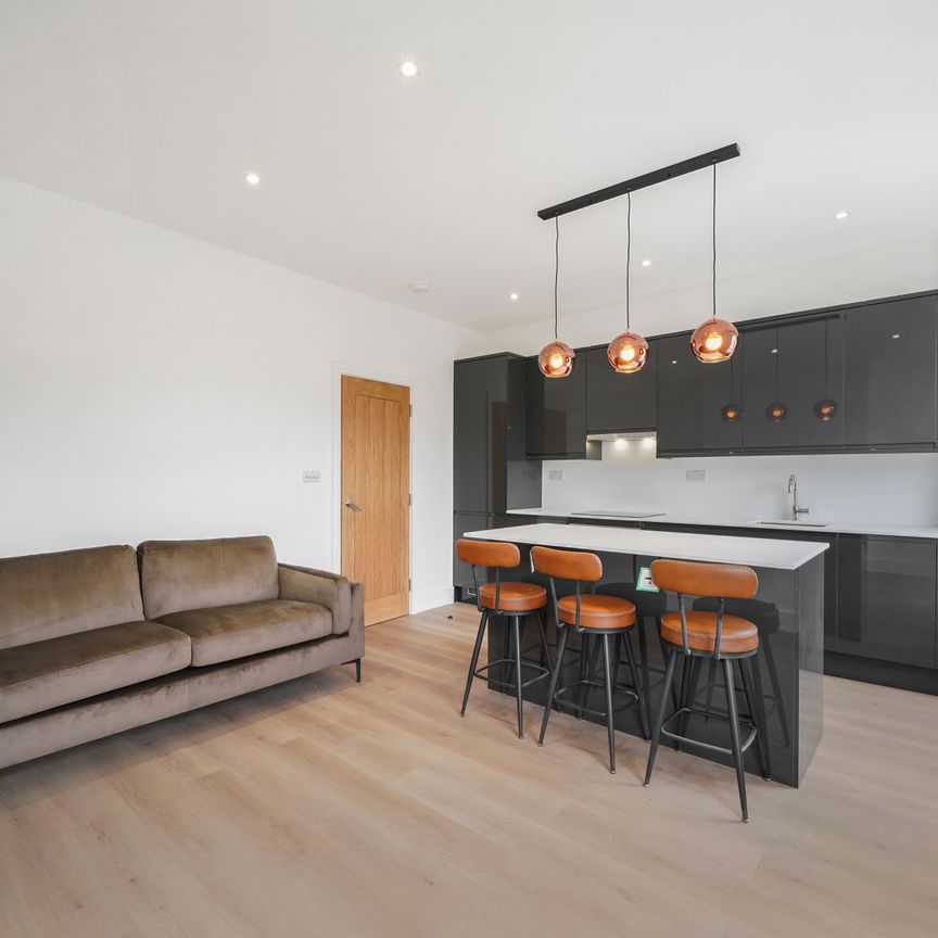 Isledon Road, London, N7 - Photo 1