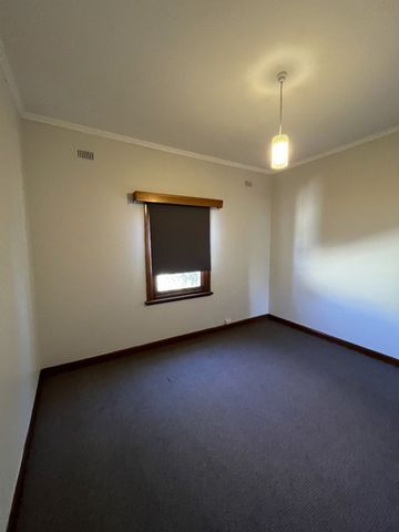 106 Flinders Terrace, Port Augusta - Photo 3