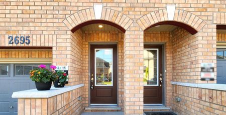 For Lease - 2695 Magdalen Path, Oshawa, Ontario - Photo 3