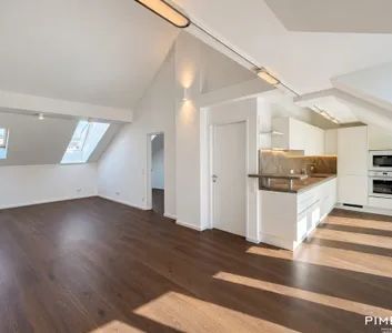 TRAUMHAFTE 3-ZIMMER DG-WOHNUNG MIT INNENHOF-TERRASSE - NÄHE NASCHMARKT - Photo 3