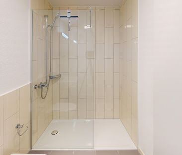 Raum, Licht, Weitblick - 5.5-Zimmerwohnung im modernen Stil - Photo 4
