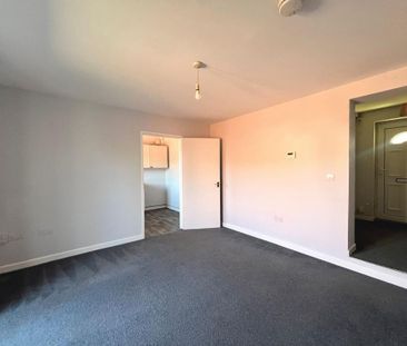 2 bedroom property to rent - Photo 3