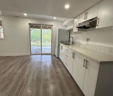 For Lease - 1210 Fox Crescent Unit# Lower, Milton, Ontario - Photo 4