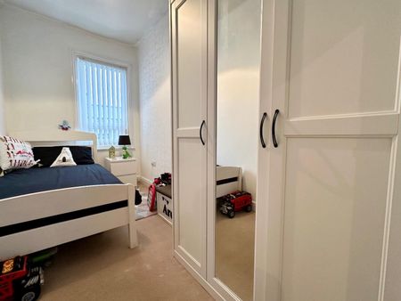 2 bedroom House To Let - Photo 2