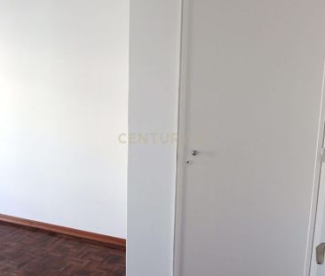 Rua Antero de Quental, Oeiras e São Julião da Barra, Lisbon 2780-085 - Photo 4