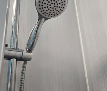 Room in a Shared House, Coberley Road, BS15 - Photo 2