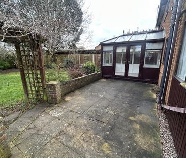 3 bedroom semi-detached house to rent - Photo 5