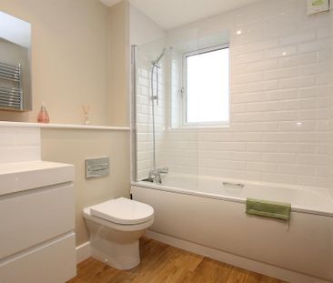 2 bedroom terraced house to rent - Photo 5