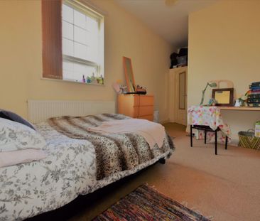 3 bedroom Flat in 14 Ragland Rd, Leeds - Photo 5