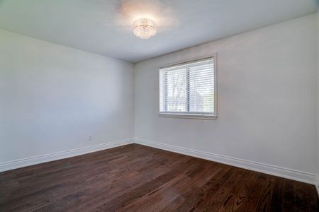 For Lease - 128 Trinnell Boulevard Unit# Main, Toronto, Ontario - Photo 2