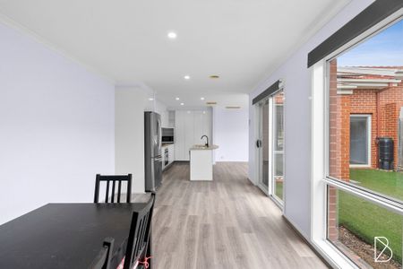 225 Anthony Rolfe Avenue, Gungahlin ACT 2912 - House For Rent | Domain - Photo 5