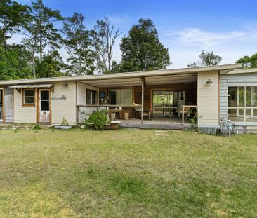 Riverbend – Three Bedroom Off Grid Home - Photo 4