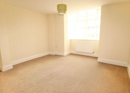 2 bedroom garden apartment to rent - Photo 4