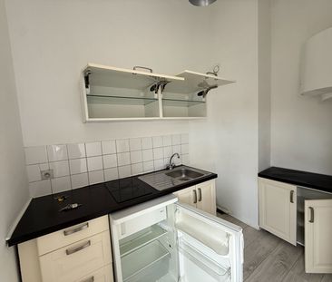 Location Appartement 1 pièce 32m² AVIGNON 84000 - Photo 1