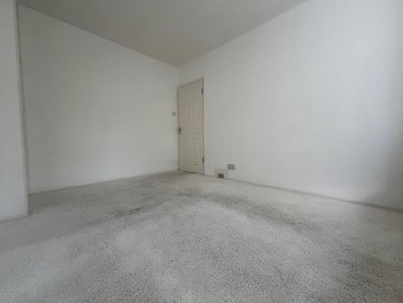 2 bedroom maisonette to rent - Photo 5