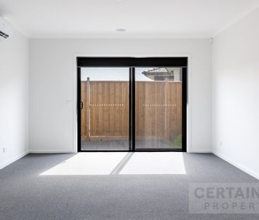 Spacious 4-Bedroom Family Home in a Great Wyndham Vale Location - Photo 1