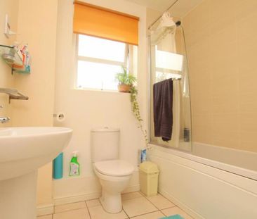 Modern two bedroom apartment within walking distance to Southmead H... - Photo 6