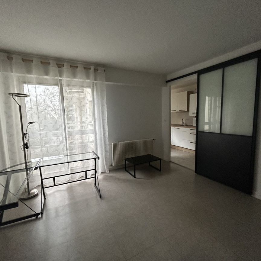 Location Appartement 1 pièce 34m² LE CREUSOT 71200 - Photo 1