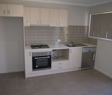 Modern 1 Bedroom Duplex - Photo 5