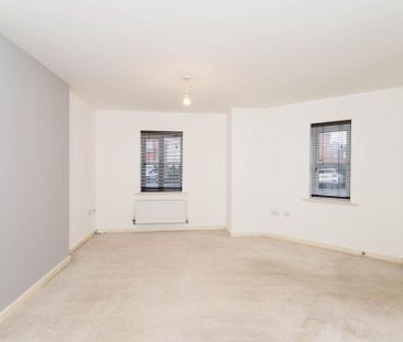 3 bedroom semi-detached house to rent - Photo 2