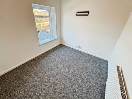 Brynhyfryd Terrace, FERNDALE - Photo 4