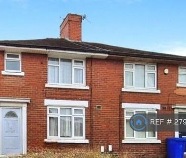 3 bedroom semi-detached house to rent - Photo 3
