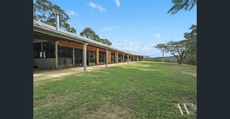 Grand Hinterland Homestead + Self-Contained Studio - Photo 4