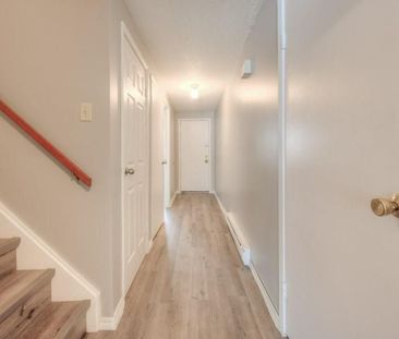 For Lease - 1200 COURTLAND Avenue Unit# 15, Kitchener, Ontario - Photo 4