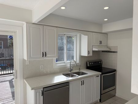 For Lease - 51 Jessica Gdns Gardens, Vaughan, Ontario - Photo 2