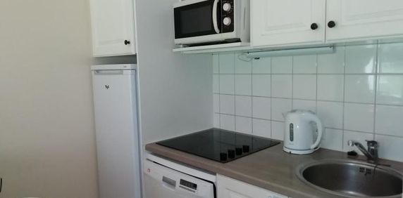 Location Appartement 2 pièces 42m² DEAUVILLE 14800 - Photo 2