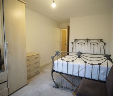 1 Bed Flat To Let on Wove Court, Preston - Photo 5