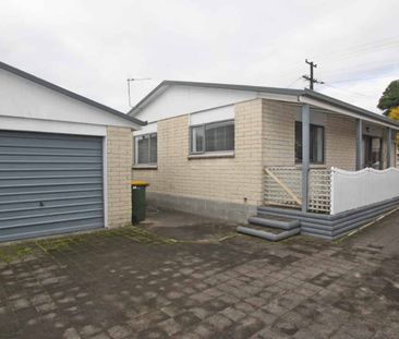 Tidy Unit - Sought After Location - Photo 5