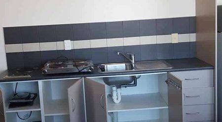 City Apartment - Photo 2