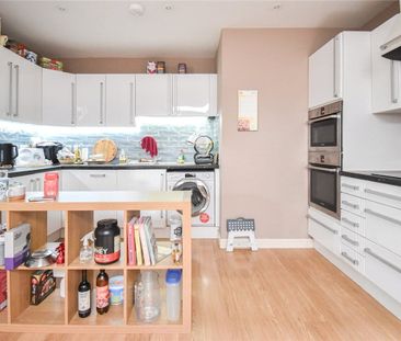 A stylish and beautifully maintained one bedroom second floor apart... - Photo 5