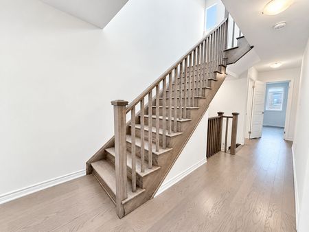 For Lease - 8 AVANI Avenue, Markham, Ontario - Photo 2