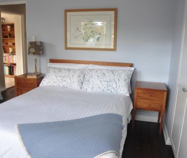 Charming 3 Bedroom Home - Photo 1