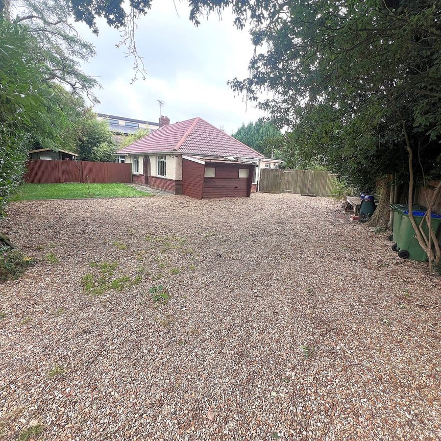 4 bedroom detached bungalow to rent - Photo 1